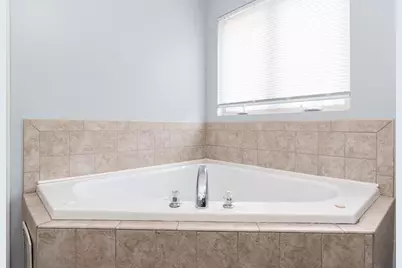 4002 Mila, Rockford, IL 61109 - Photo 36
