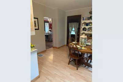 450 S West Avenue, Freeport, IL 61032 - Photo 6