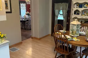 450 S West Ave, Freeport, IL 61032 - Photo 6