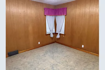 408 N Maple Avenue, Forreston, IL 61030 - Photo 12