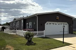 619 Park Ave, Belvidere, IL 61008 - Photo 1