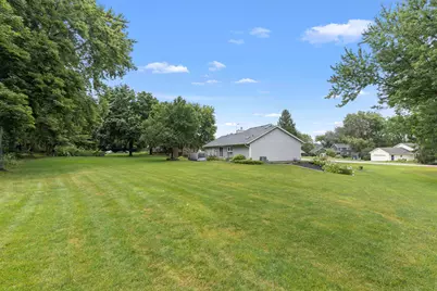 6232 Pennsbury Drive, Cherry Valley, IL 61016 - Photo 26