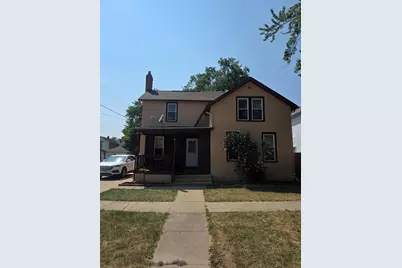 708 S Blackhawk, Freeport, IL 61032 - Photo 1