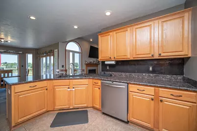 13181 Springhill Drive, Winnebago, IL 61088 - Photo 10