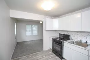 220 Shoreland Rd, Machesney Park, IL 61115 - Photo 12