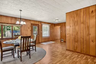 128 Warren Ave, Rockford, IL 61107 - Photo 8