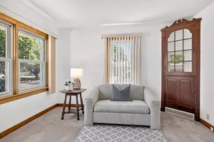 128 Warren Ave, Rockford, IL 61107 - Photo 14