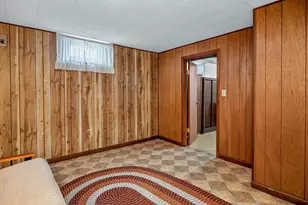 128 Warren Ave, Rockford, IL 61107 - Photo 34