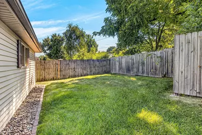 128 Warren Avenue, Rockford, IL 61107 - Photo 42