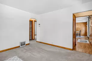 128 Warren Ave, Rockford, IL 61107 - Photo 18