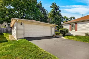 128 Warren Ave, Rockford, IL 61107 - Photo 38