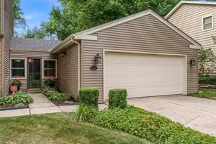 3342 Montlake Dr, Rockford, IL 61114 - Photo 2