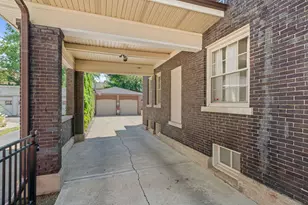708 Seminary St, Rockford, IL 61104 - Photo 56