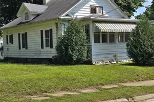 317 N Hinkley Ave, Rockford, IL 61101 - Photo 1