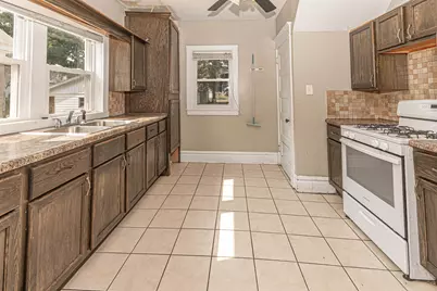 1207 Montague Street, Rockford, IL 61102 - Photo 8