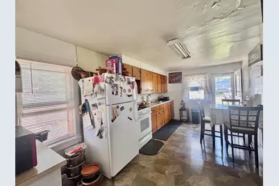 524 W Harrison Street, Belvidere, IL 61008 - Photo 12