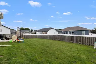 676 Savanna Dr, Hampshire, IL 60140 - Photo 14