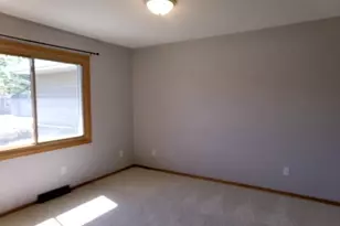 2080 Cherokee Ct, Freeport, IL 61032 - Photo 16