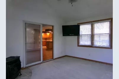 2080 Cherokee Ct., Freeport, IL 61032 - Photo 10