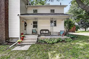110 N Harrison St, Cedarville, IL 61013 - Photo 4