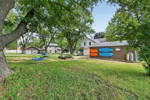 110 N Harrison St, Cedarville, IL 61013 - Photo 32
