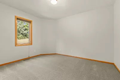 6541 Erin Way, Roscoe, IL 61073 - Photo 12