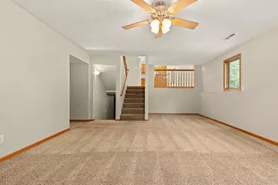 6541 Erin Way, Roscoe, IL 61073 - Photo 14