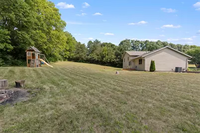 6541 Erin Way, Roscoe, IL 61073 - Photo 24