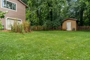 8351 Snaresbrook Rd, Roscoe, IL 61073 - Photo 24