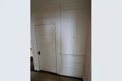 1325 S High Avenue, Freeport, IL 61032 - Photo 18
