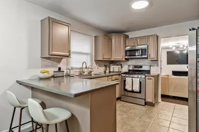 823 Pine Valley Drive, Rockford, IL 61107 - Photo 12
