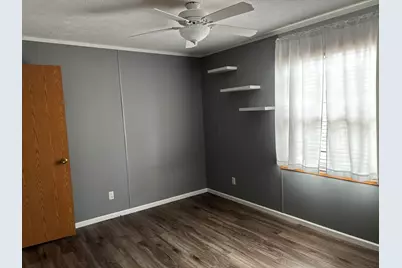 2705 St Vincents Avenue, Lasalle, IL 61301 - Photo 8