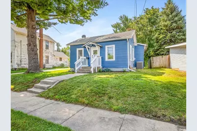 655 West Clark Street, Freeport, IL 61046 - Photo 4