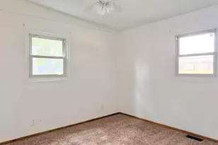 1111 Evans Ave, Machesney Park, IL 61115 - Photo 6