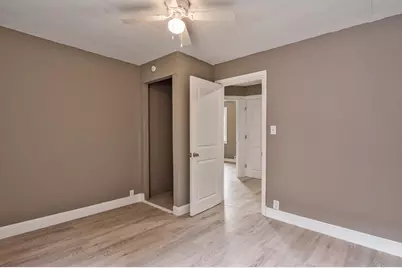 229 Forest Avenue, Rockford, IL 61101 - Photo 34