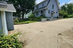 4525 Simpson Rd, Rockford, IL 61102 - Photo 2