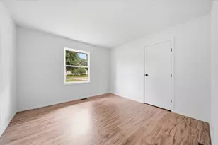 9309 Baldwin Dr, Machesney Park, IL 61115 - Photo 6