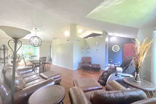 702 Meadow Crossing Trail, Roscoe, IL 61073 - Photo 6