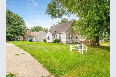 300 E 4th Street, Rock Falls, IL 61071 - Photo 2