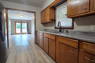 309 E 9th St, Rock Falls, IL 61071 - Photo 2