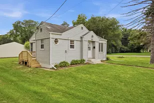 203 Pearl Ave, Loves Park, IL 61111 - Photo 12