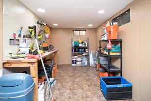 8016 Cameo, Machesney Park, IL 61115 - Photo 24