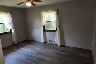 592 Donna Dr, Rockford, IL 61107 - Photo 28