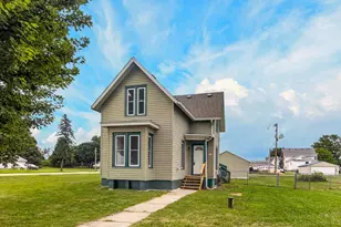101 West St, Monroe Center, IL 61052 - Photo 1
