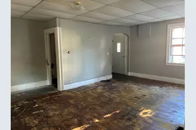810 S State Avenue, Freeport, IL 61032 - Photo 2