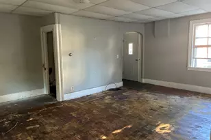 810 S State Ave, Freeport, IL 61032 - Photo 2