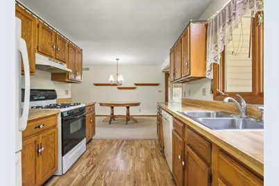 5431 Murphys Run, Roscoe, IL 61073 - Photo 14
