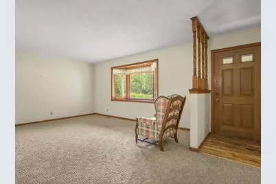 5431 Murphys Run, Roscoe, IL 61073 - Photo 6