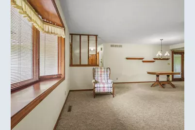 5431 Murphys Run, Roscoe, IL 61073 - Photo 8