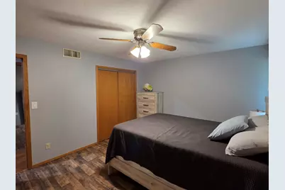 5574 Country Court, Roscoe, IL 61073 - Photo 12